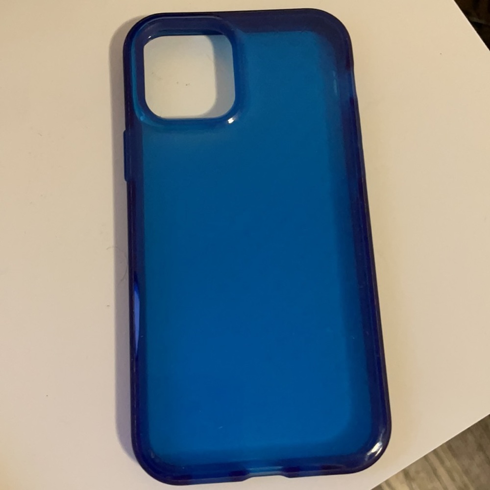 Tech 21 iPhone 12 Pro case - Picture 2 of 3